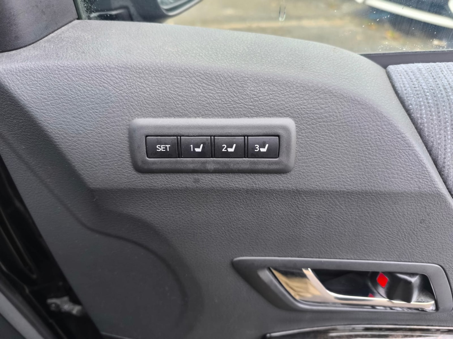 Used Toyota Alphard 2014 for sale - 77003286: Photo 38