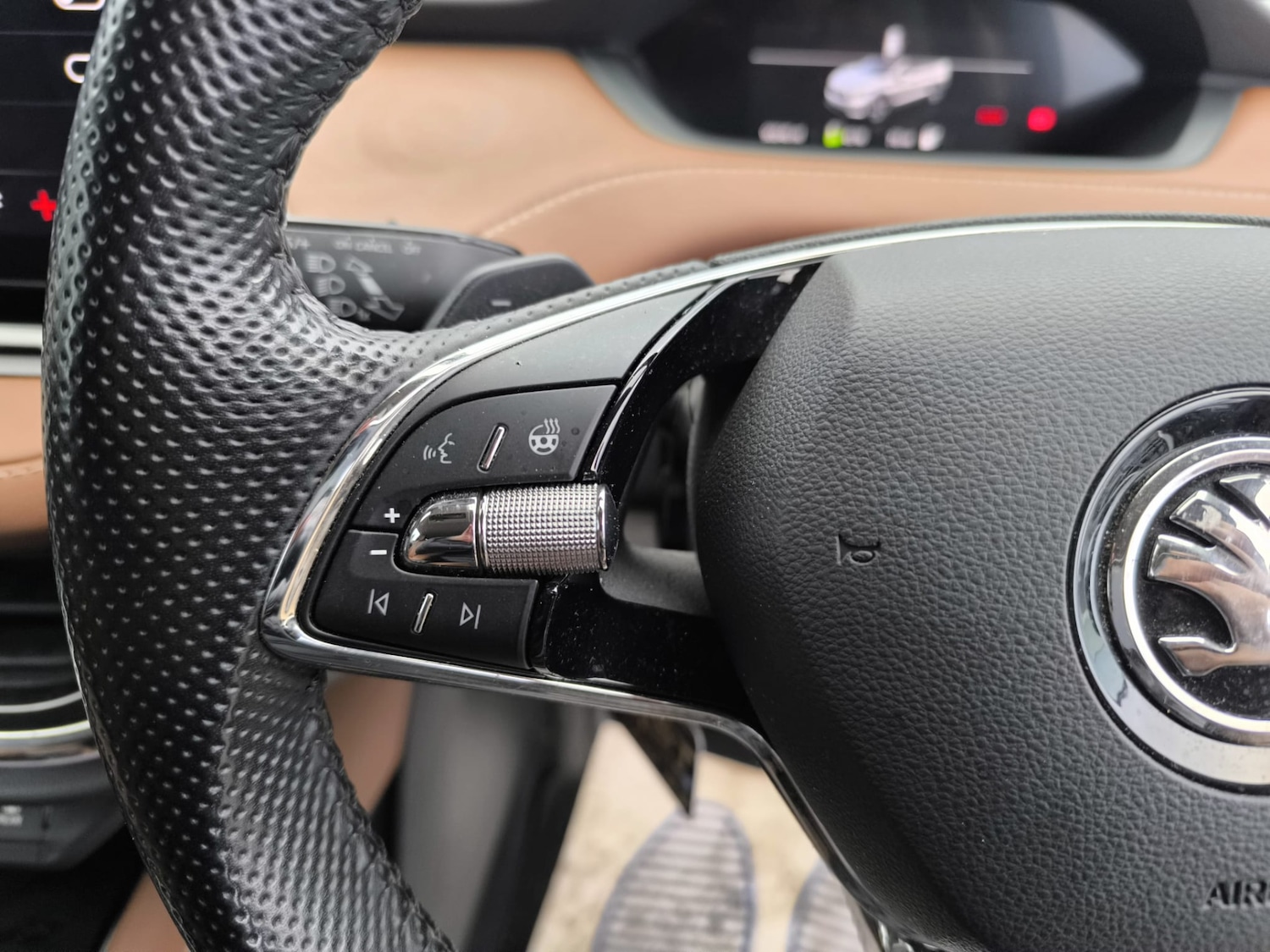 Used Skoda Enyaq 2021 for sale - 77687604: Photo 17