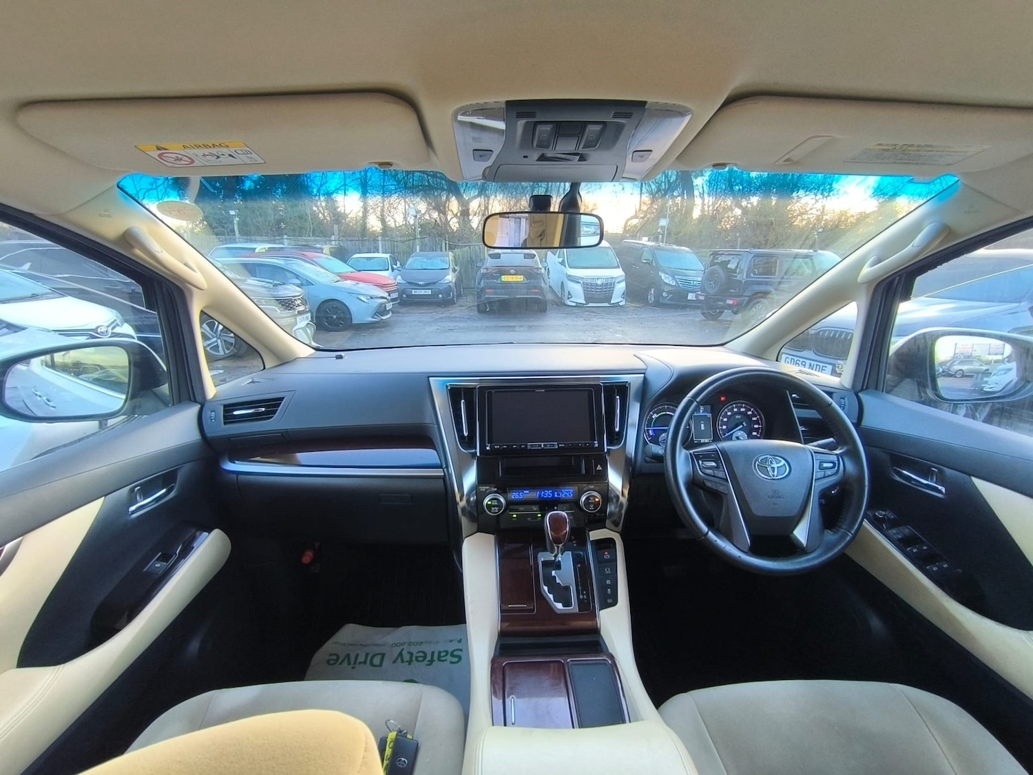 Used Toyota Alphard 2017 for sale - 77335700: Photo 14