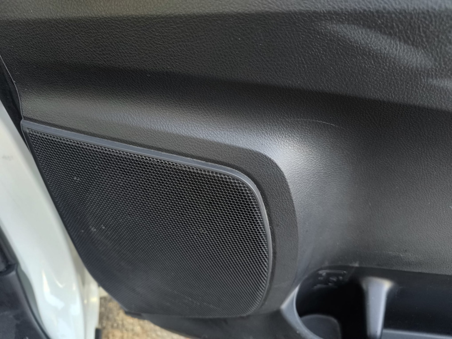 Used Toyota Alphard 2017 for sale - 77335700: Photo 34