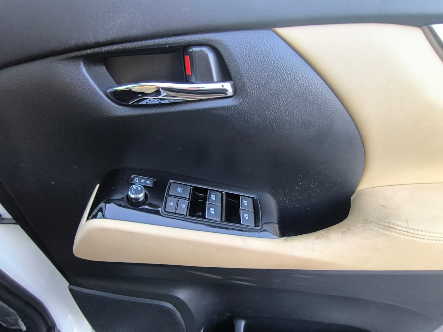 Used Toyota Alphard 2017 for sale - 77335700: Photo 38