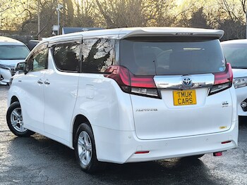 Used Toyota Alphard 2017 for sale - 77335700: Photo