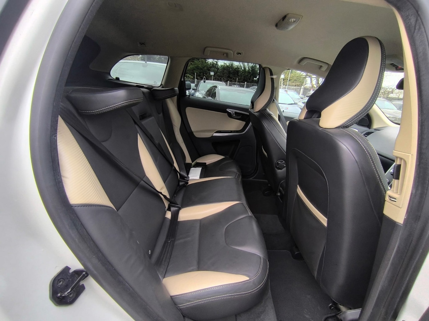 Used Volvo XC60 2013 for sale - 78011904: Photo 11