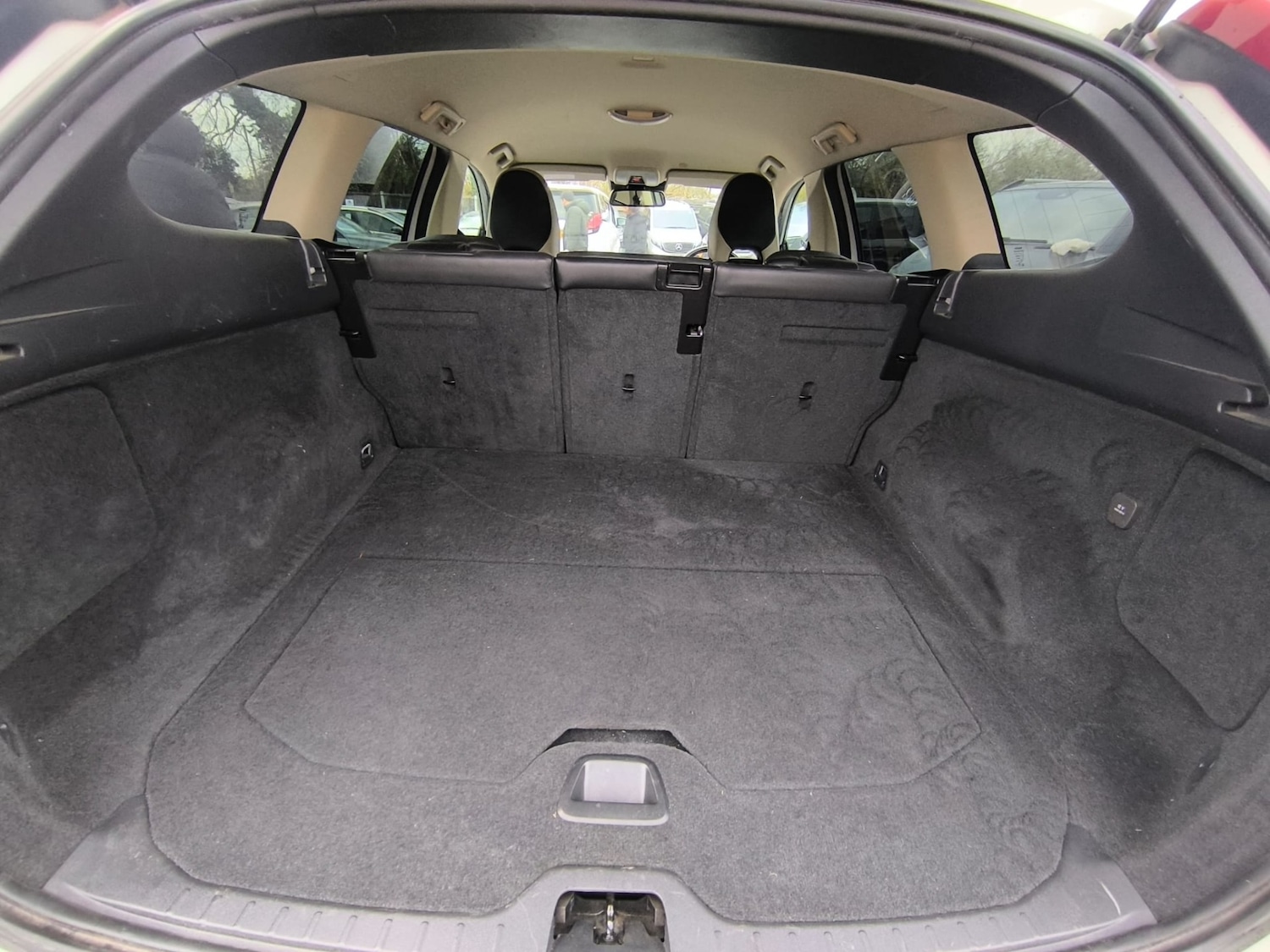 Used Volvo XC60 2013 for sale - 78011904: Photo 32