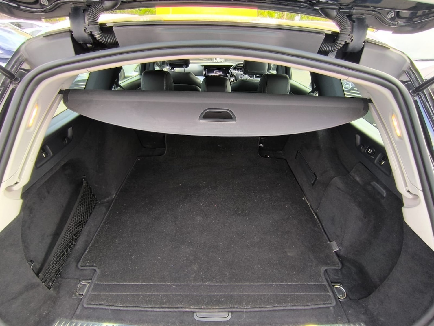 Used Mercedes-Benz E Class 2018 for sale - 78132472: Photo 41