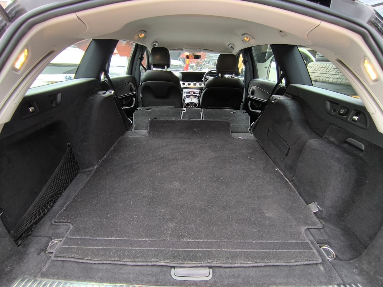 Used Mercedes-Benz E Class 2018 for sale - 78132472: Photo 44