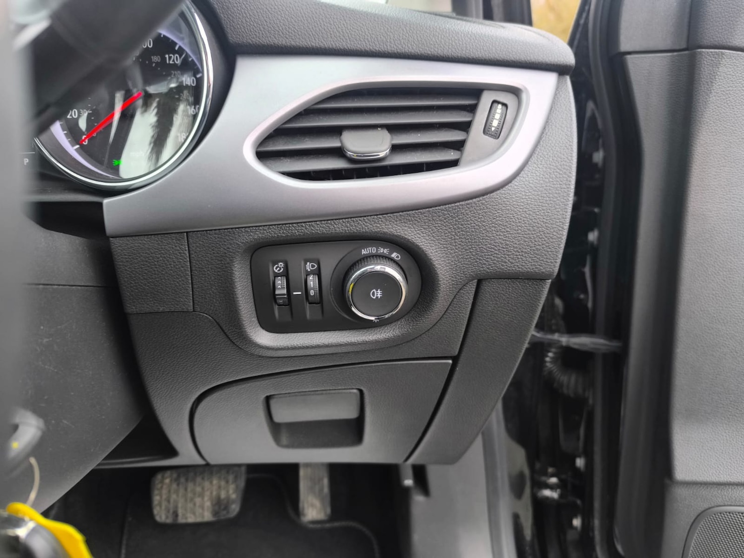 Used Vauxhall Astra 2016 for sale - 77916072: Photo 24