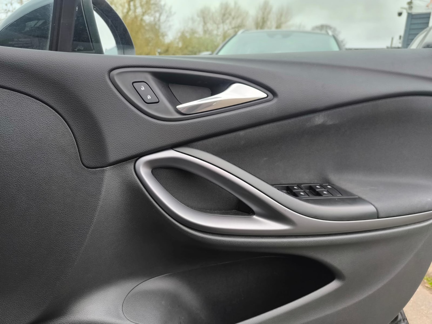 Used Vauxhall Astra 2016 for sale - 77916072: Photo 27