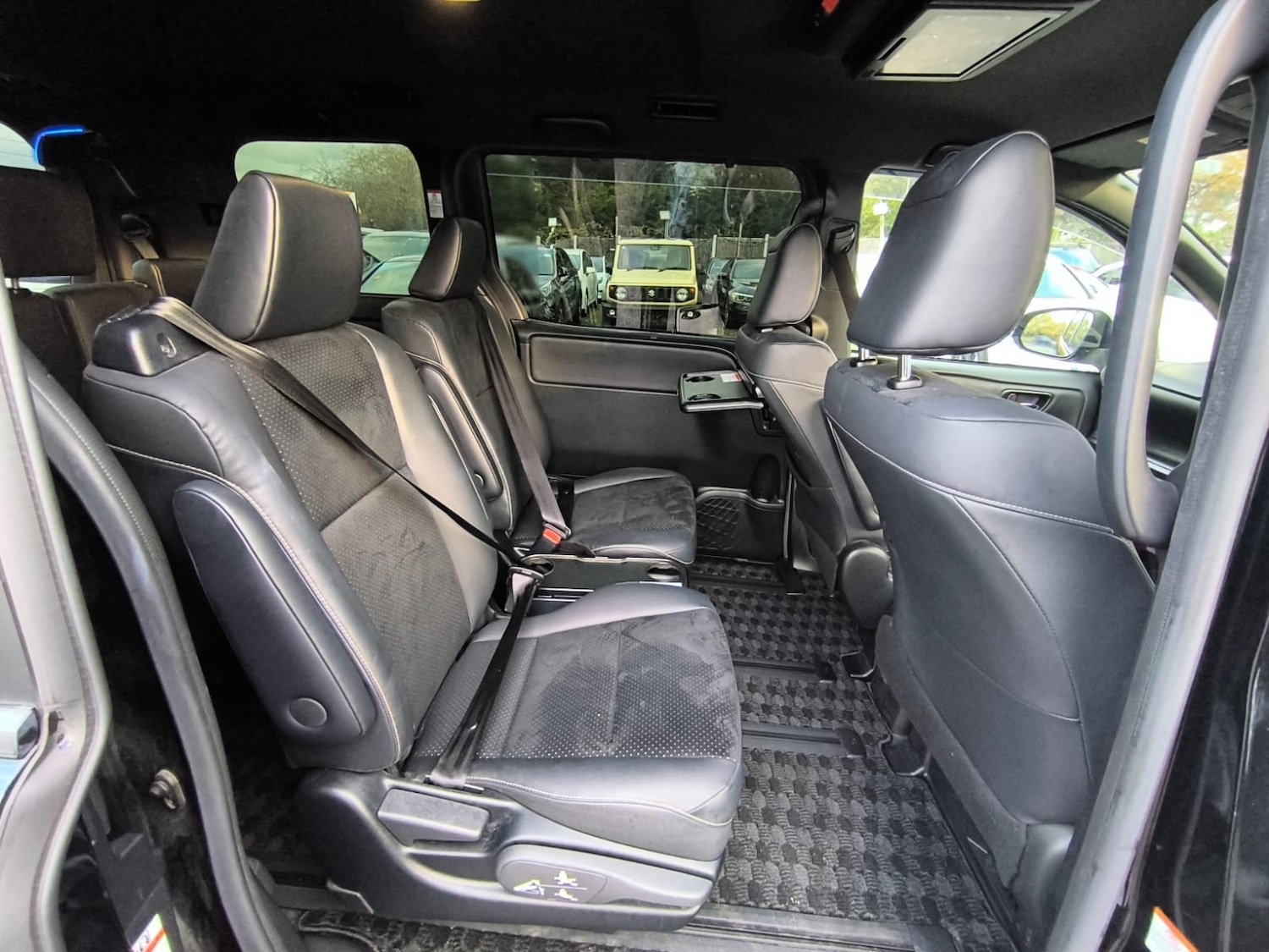 Used Toyota Voxy 2021 for sale - 76477356: Photo 12