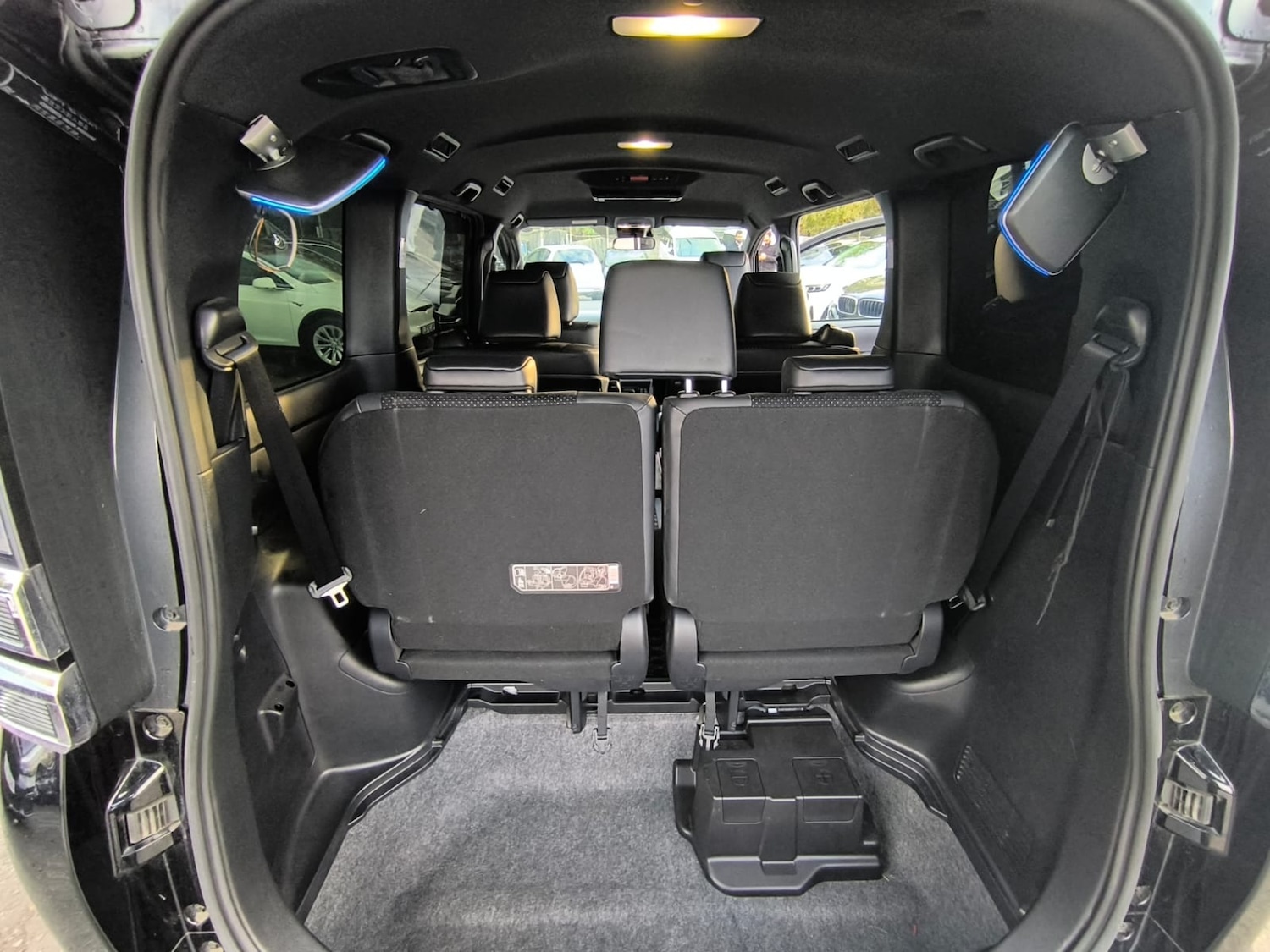 Used Toyota Voxy 2021 for sale - 76477356: Photo 33