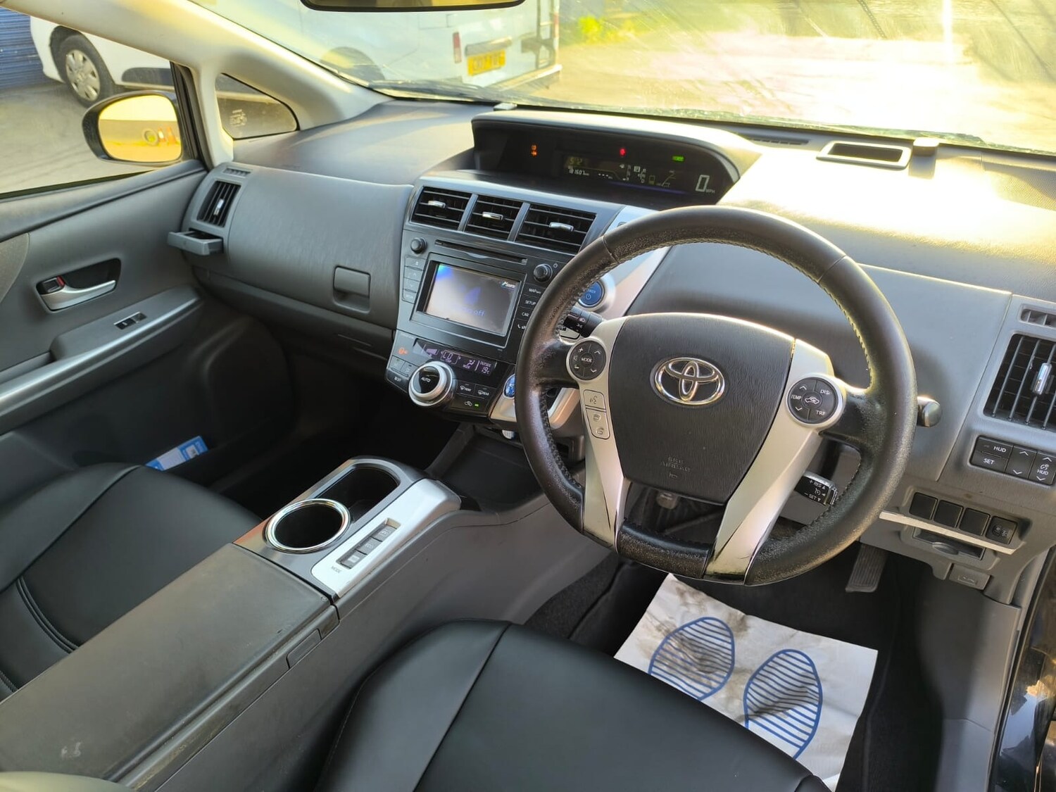Used Toyota Prius+ 2015 for sale - 78210287: Photo 10