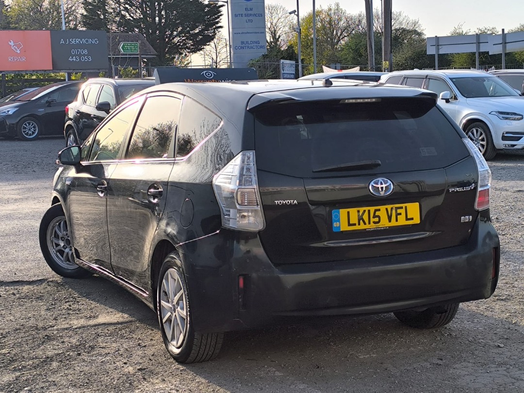 Used Toyota Prius+ 2015 for sale - 78210287: Photo 4