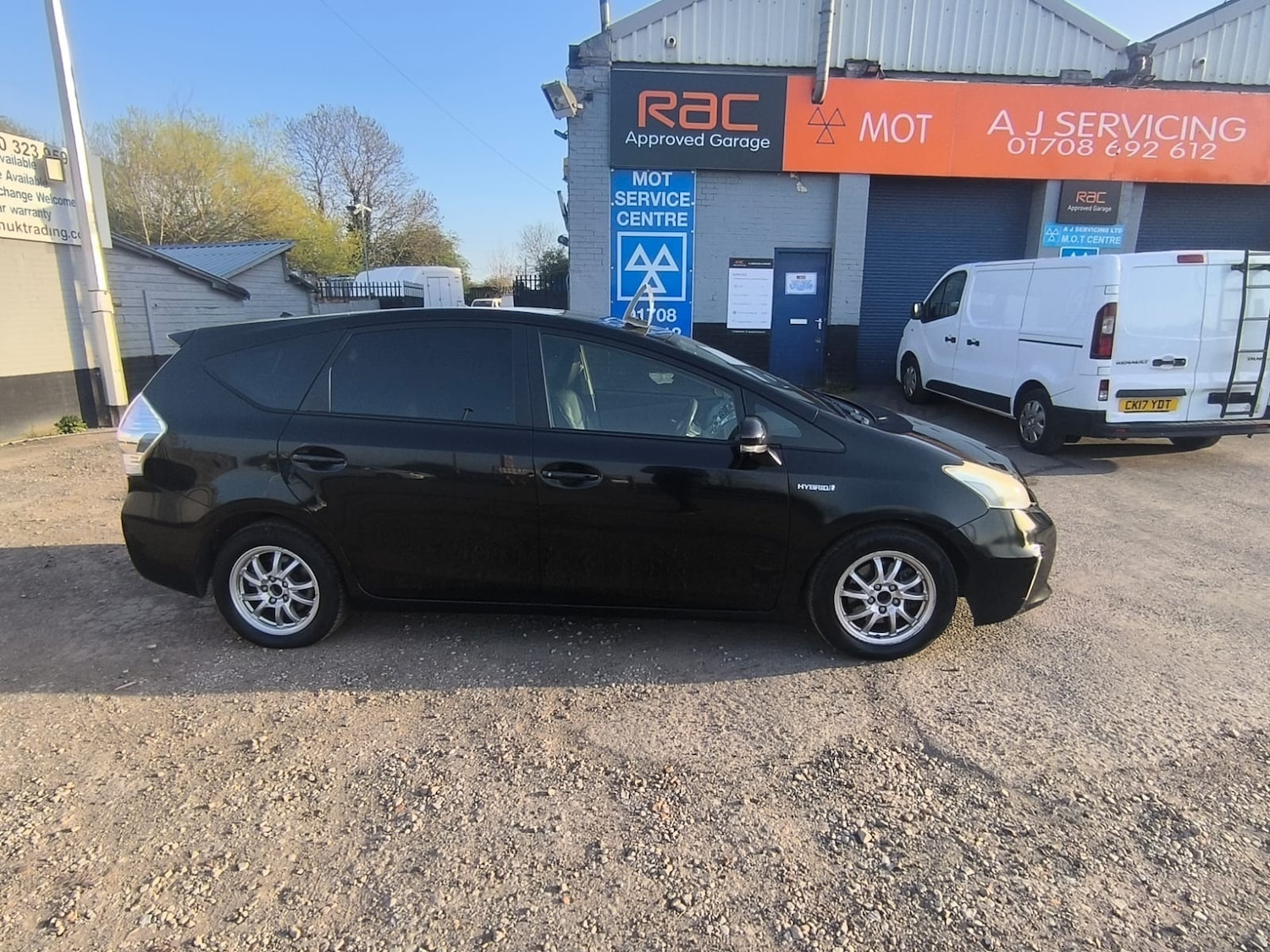 Used Toyota Prius+ 2015 for sale - 78210287: Photo 5