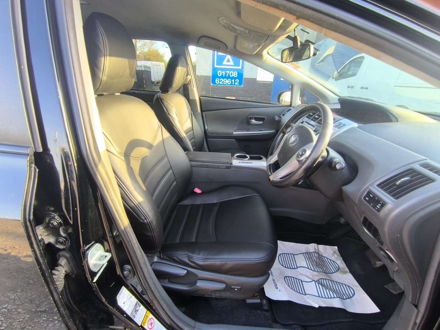 Used Toyota Prius+ 2015 for sale - 78210287: Photo 9