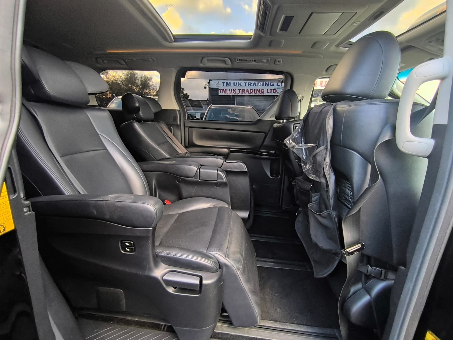 Used Toyota Alphard 2012 for sale - 76392348: Photo 10