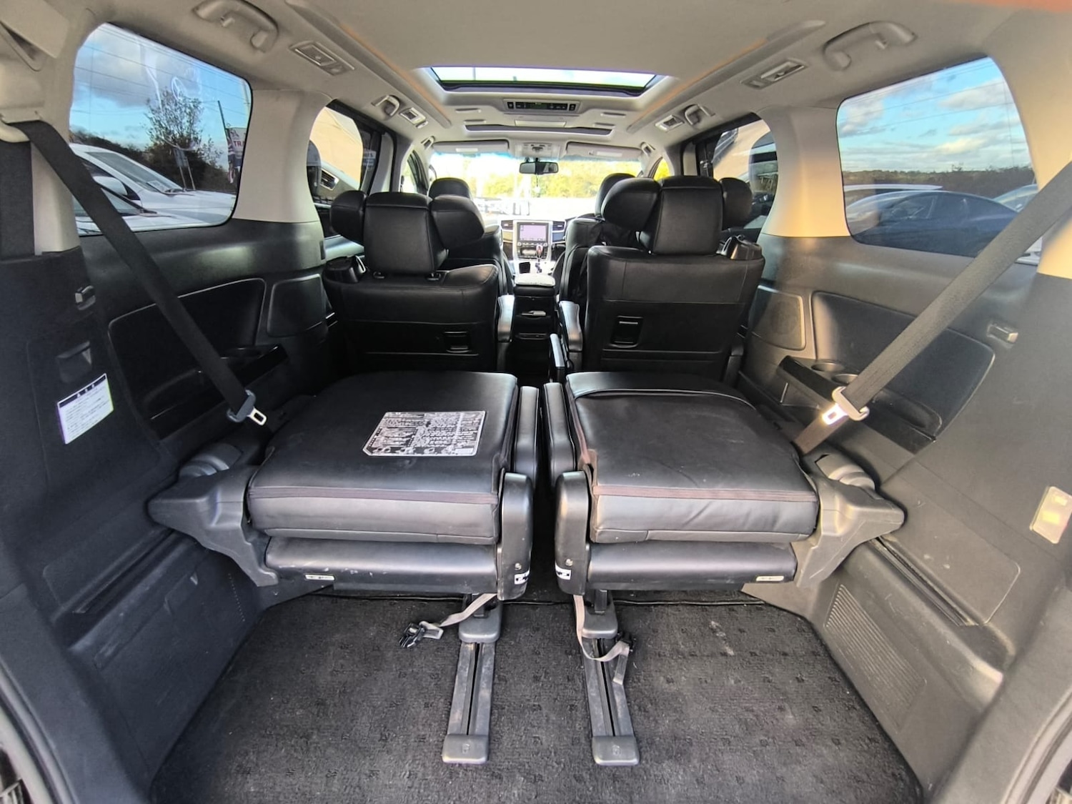 Used Toyota Alphard 2012 for sale - 76392348: Photo 37