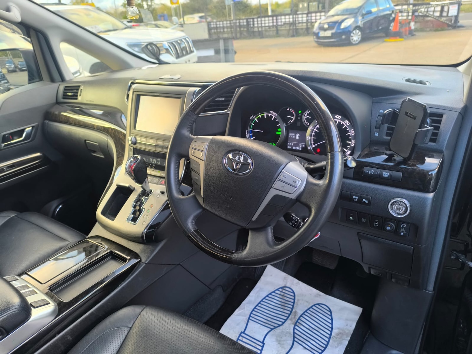 Used Toyota Alphard 2012 for sale - 76392348: Photo 9