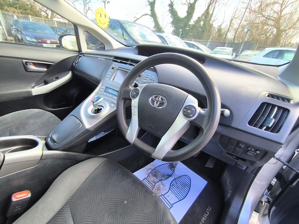 Used Toyota Prius 2016 for sale - 74036205: Photo 10