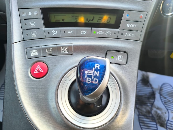 Used Toyota Prius 2016 for sale - 74036205: Photo 17
