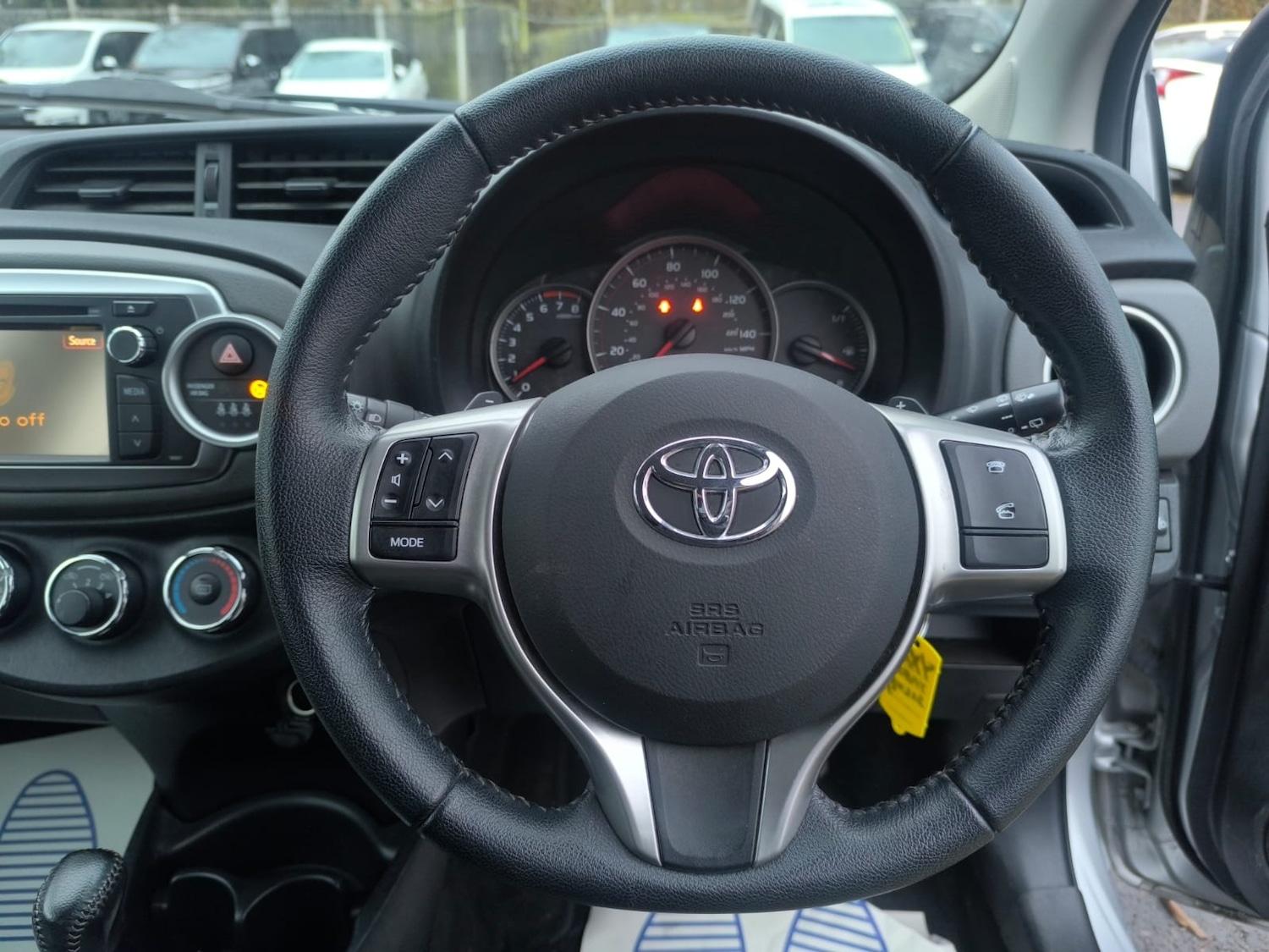 Used Toyota Yaris 2013 for sale - 76980328: Photo 15
