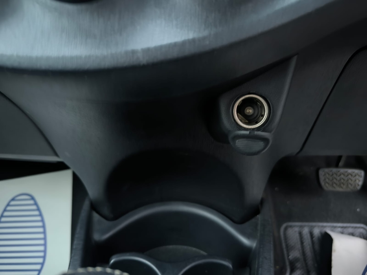 Used Toyota Yaris 2013 for sale - 76980328: Photo 25