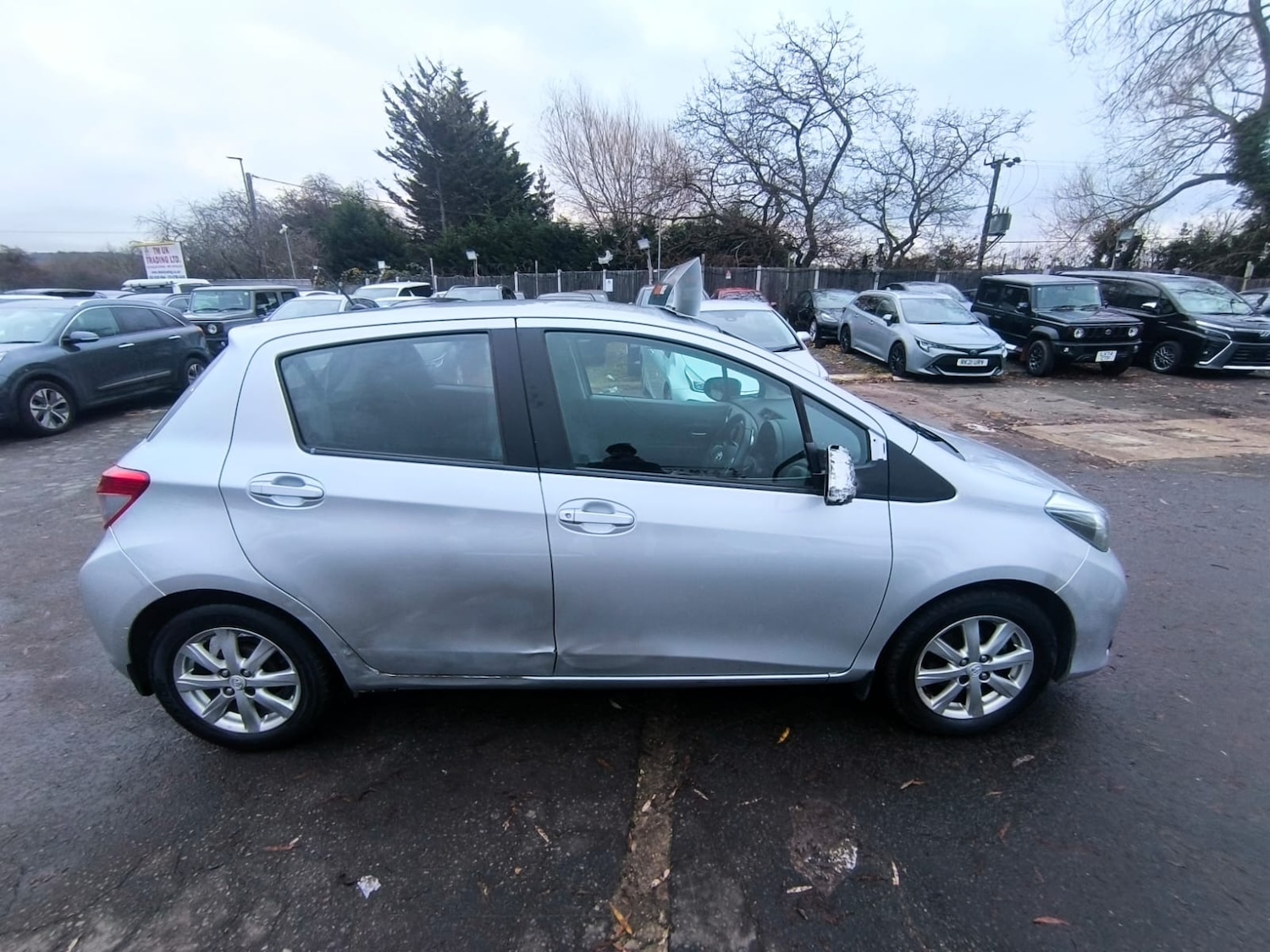 Used Toyota Yaris 2013 for sale - 76980328: Photo 5