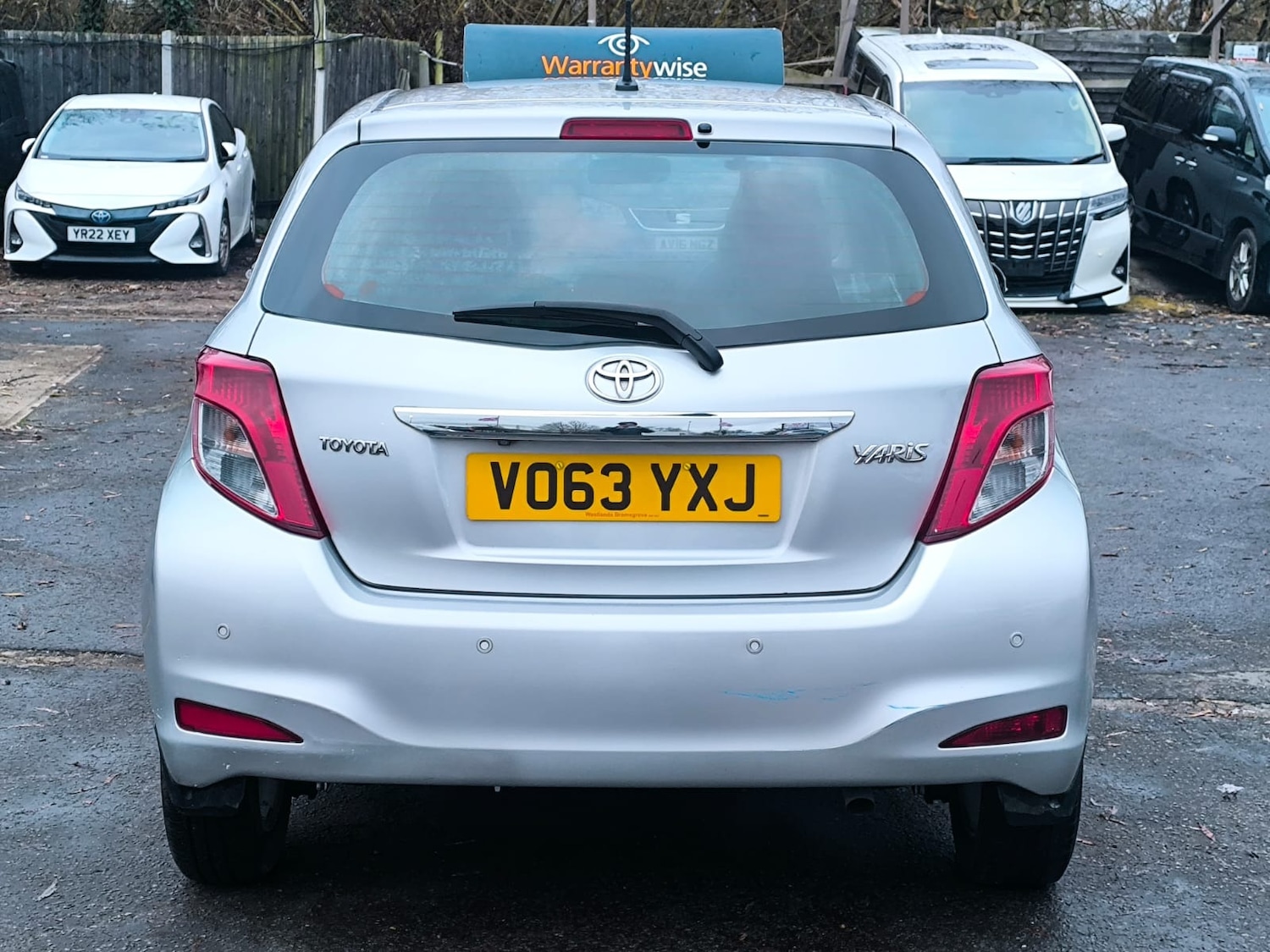 Used Toyota Yaris 2013 for sale - 76980328: Photo 8