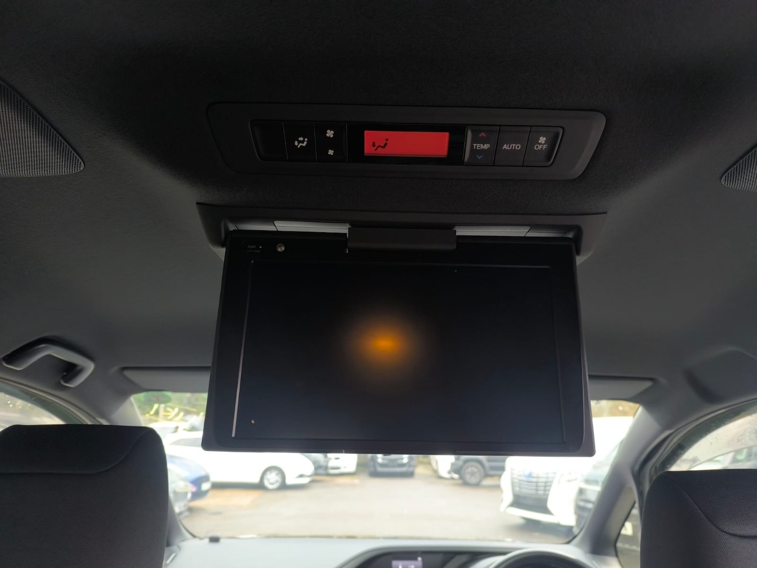 Used Toyota Voxy 2019 for sale - 77207976: Photo 23