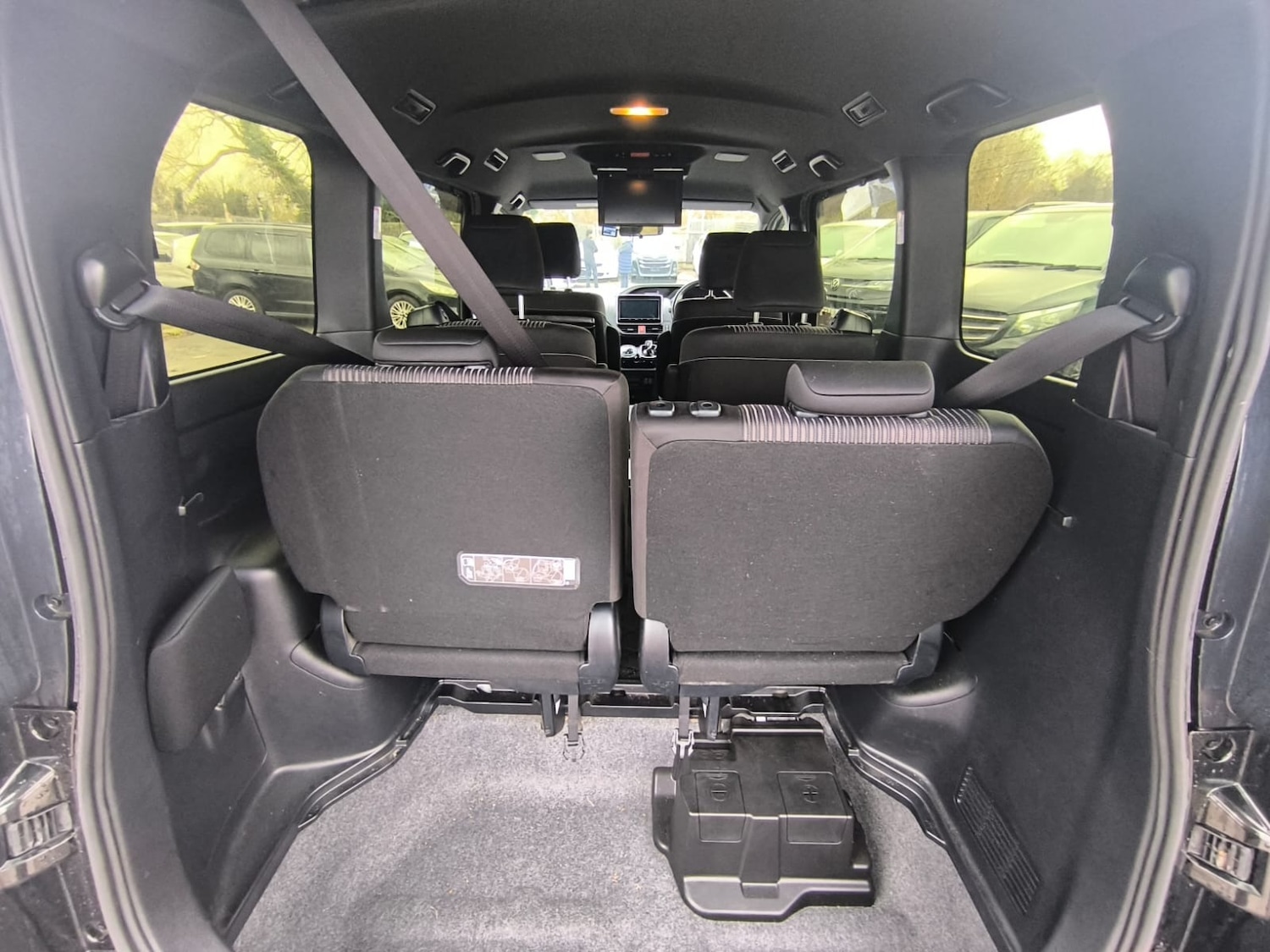 Used Toyota Voxy 2019 for sale - 77207976: Photo 33