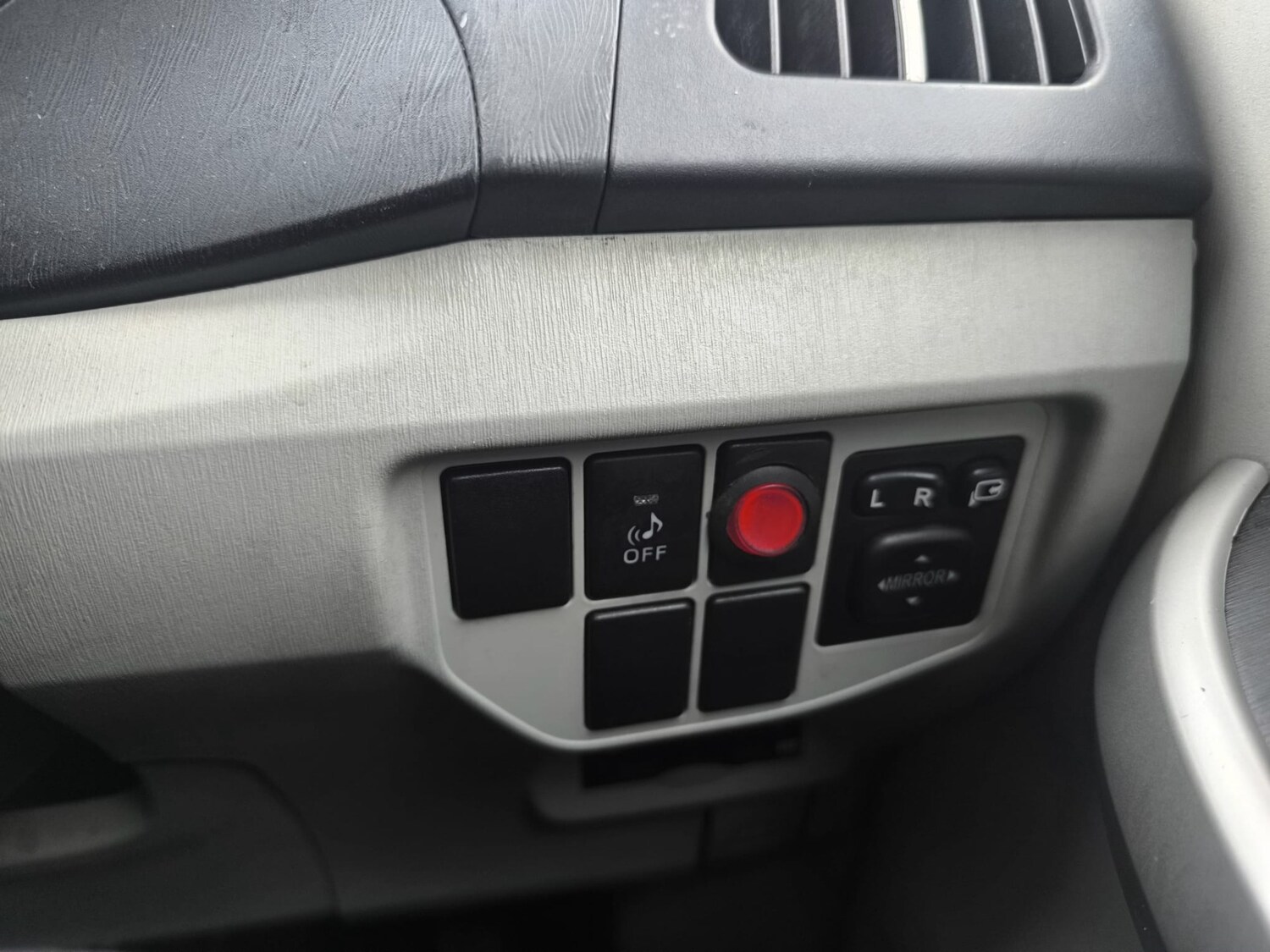 Used Toyota Prius 2015 for sale - 77663775: Photo 29