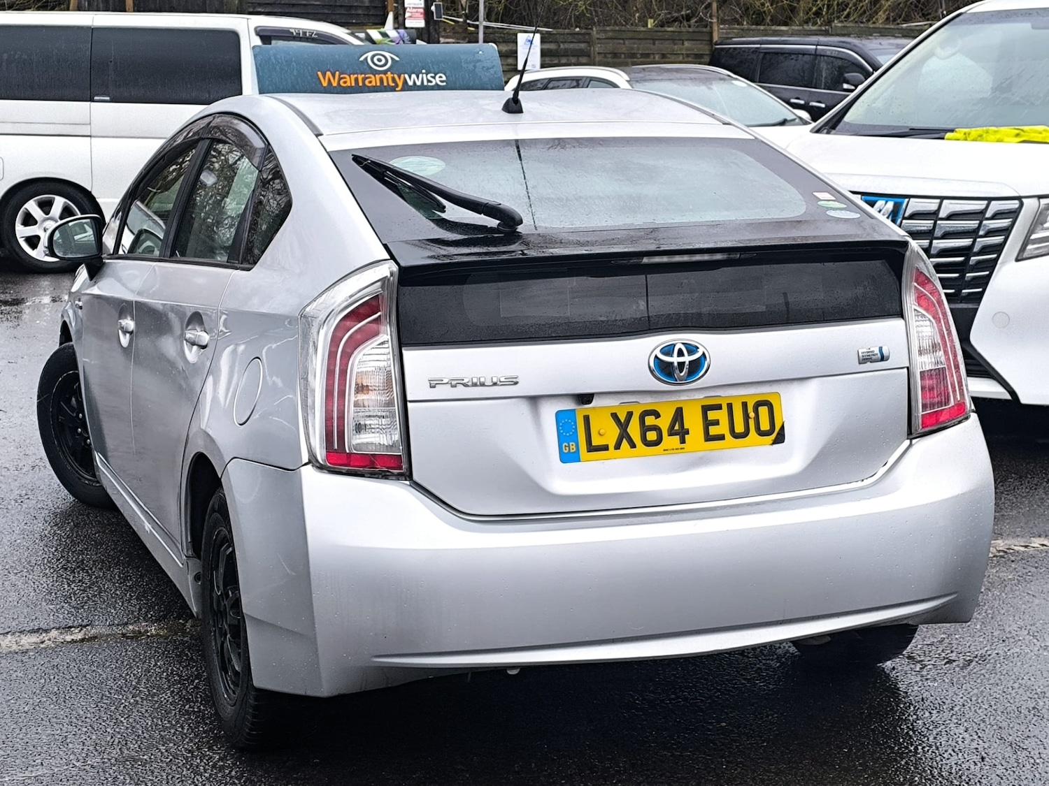 Used Toyota Prius 2015 for sale - 77663775: Photo 4