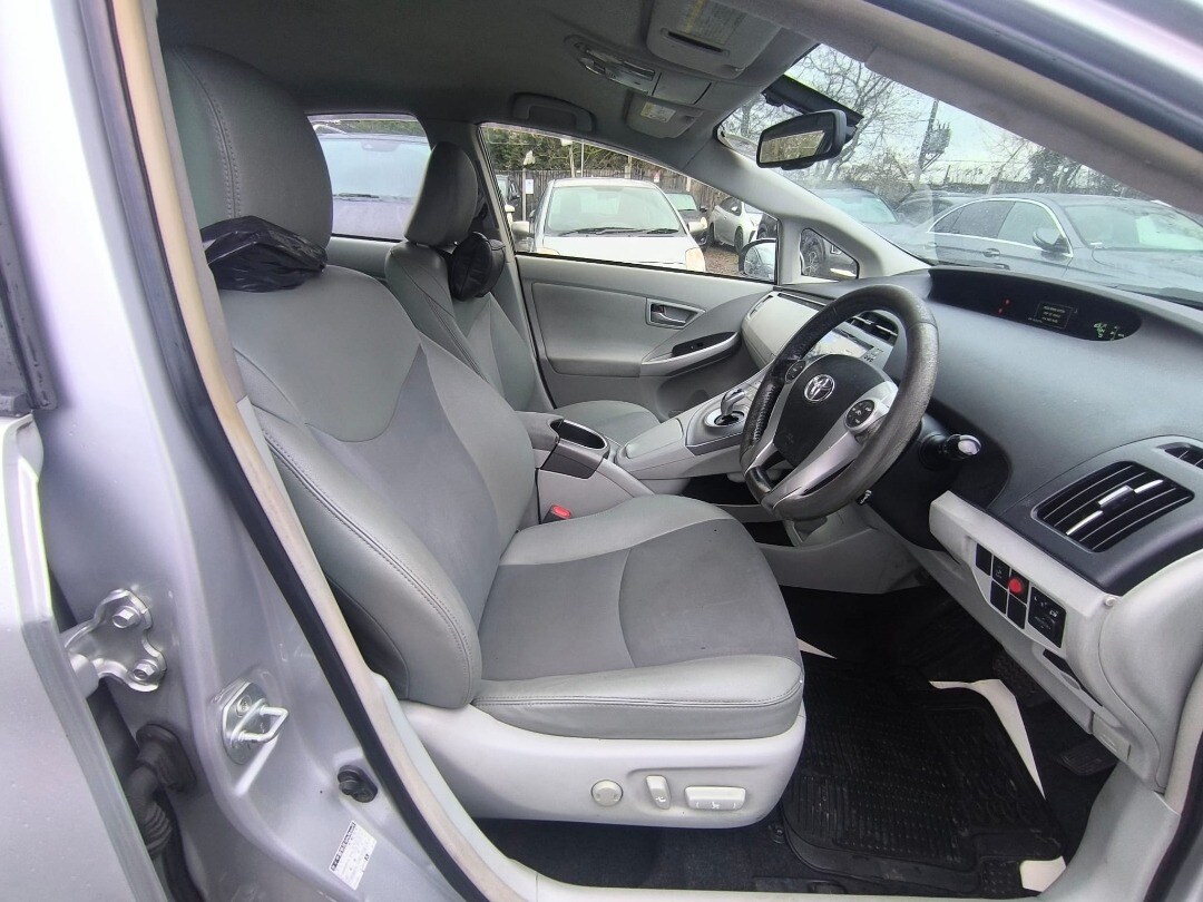 Used Toyota Prius 2015 for sale - 77663775: Photo 9