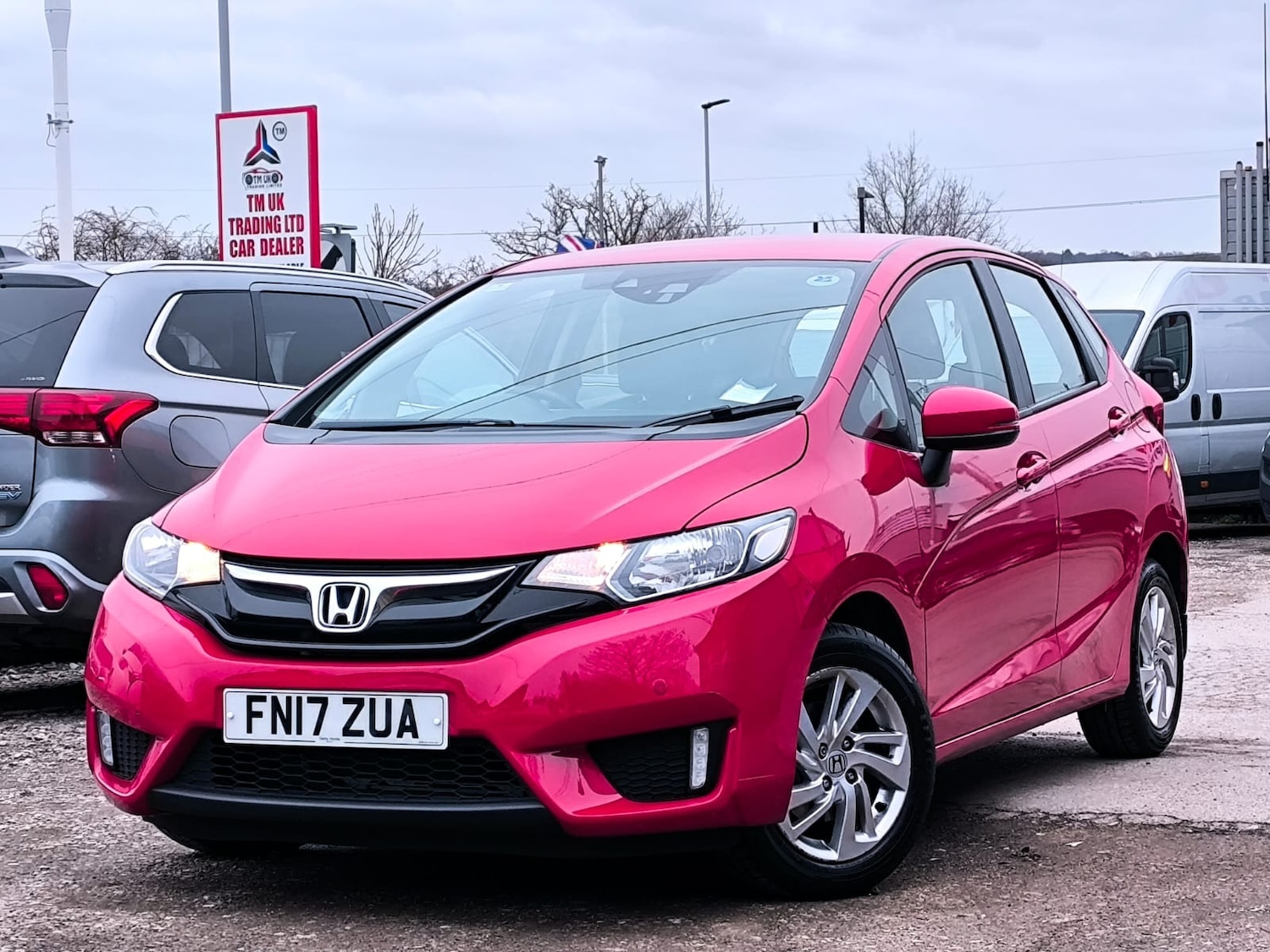Used Honda Jazz 2017 for sale - 77686104: Photo 2
