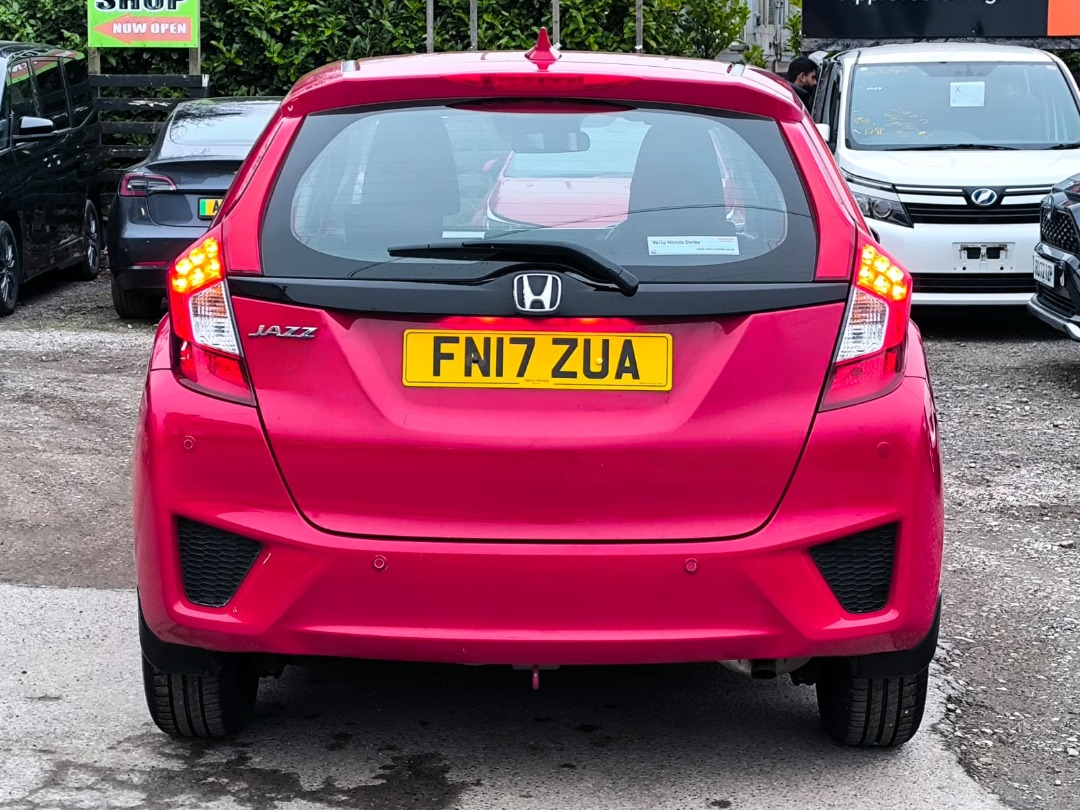 Used Honda Jazz 2017 for sale - 77686104: Photo 8