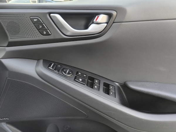 Used Hyundai IONIQ 2018 for sale - 76264171: Photo 25