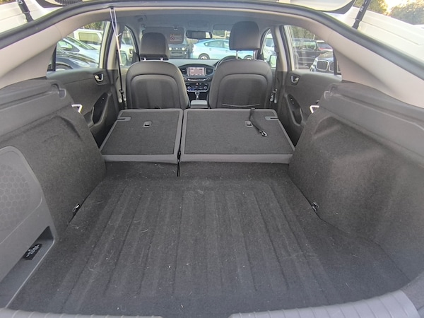 Used Hyundai IONIQ 2018 for sale - 76264171: Photo 30