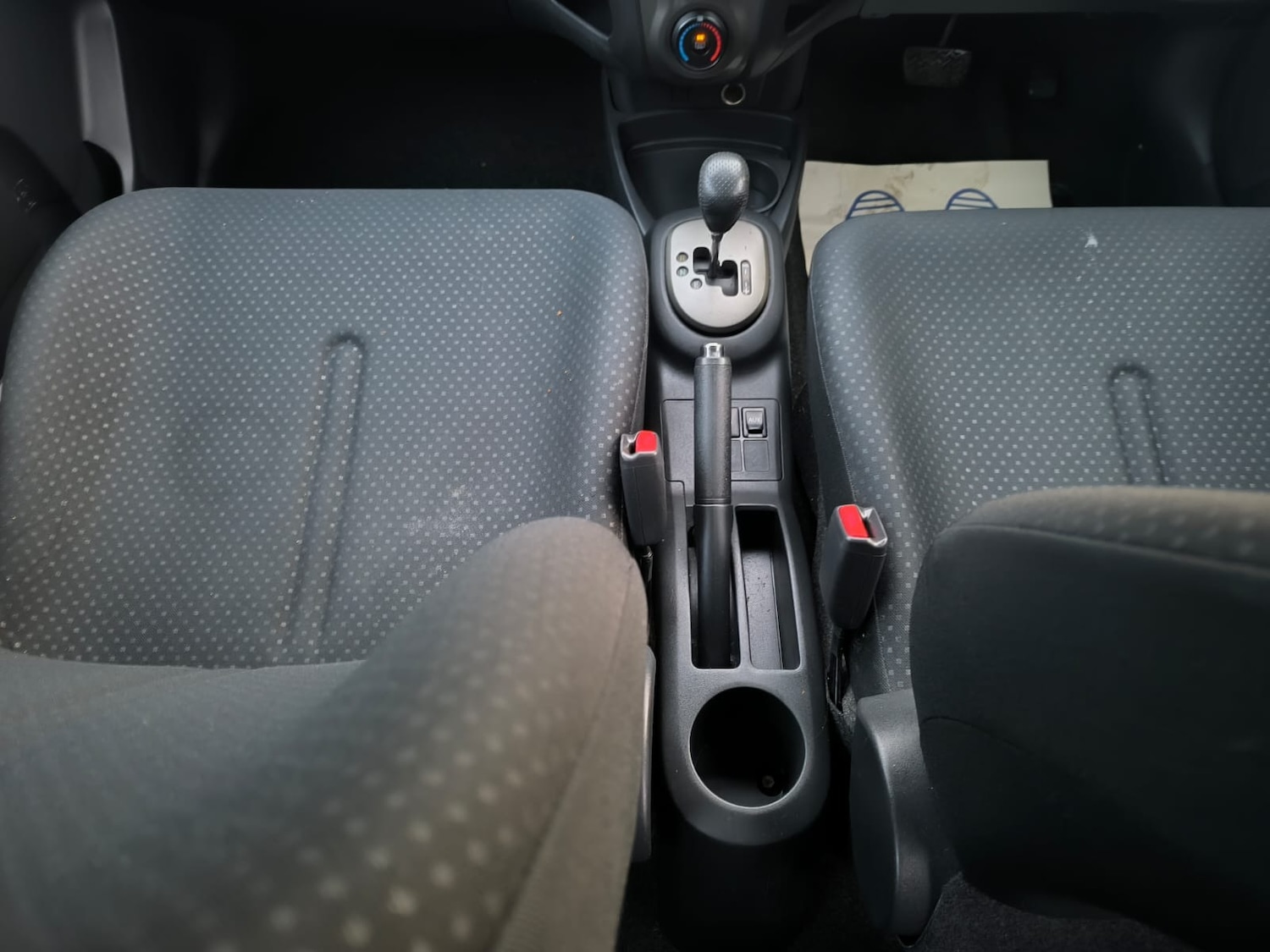 Used Toyota Yaris 2010 for sale - 77001964: Photo 17