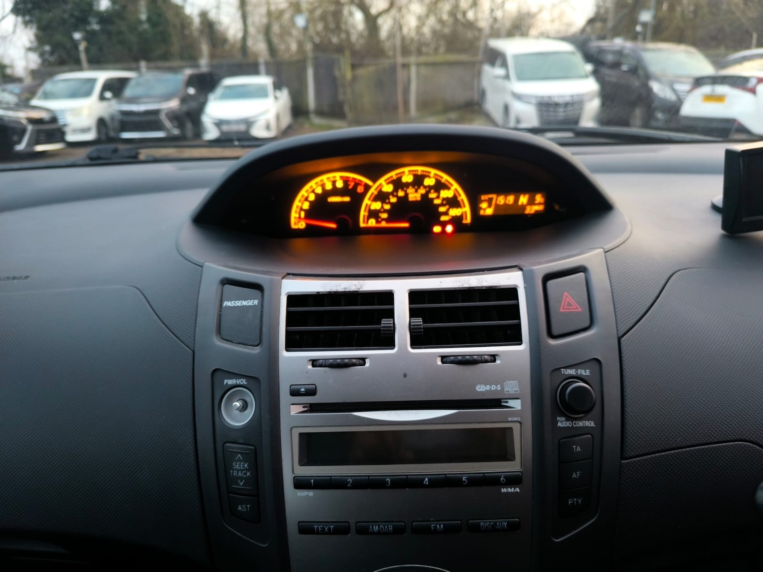 Used Toyota Yaris 2010 for sale - 77001964: Photo 23