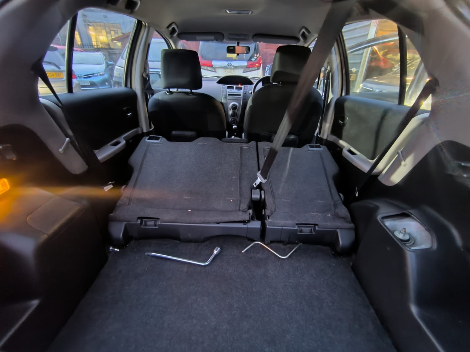 Used Toyota Yaris 2010 for sale - 77001964: Photo 40