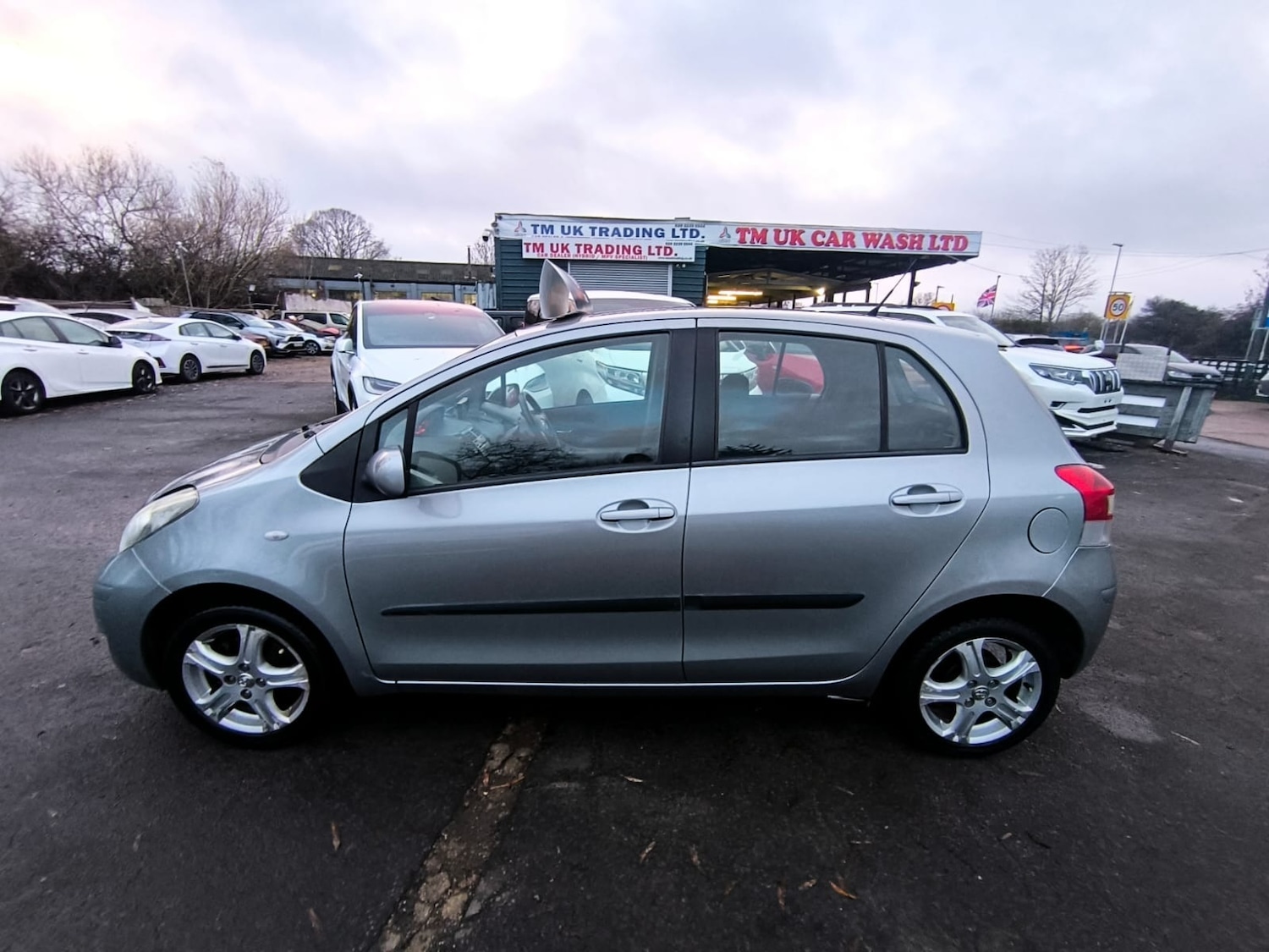 Used Toyota Yaris 2010 for sale - 77001964: Photo 6