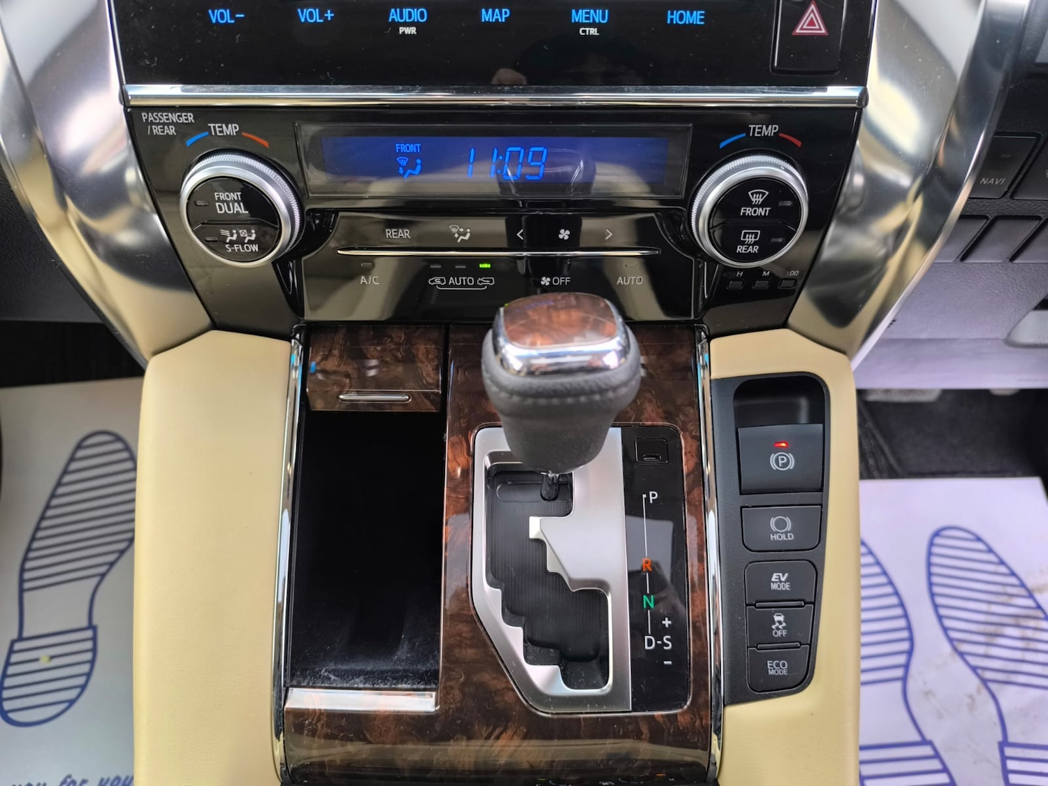 Used Toyota Alphard 2019 for sale - 76490499: Photo 21