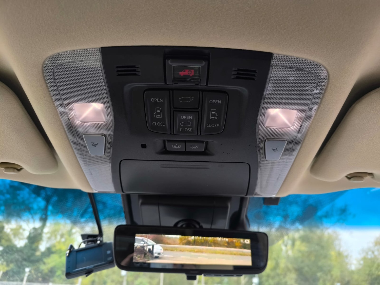 Used Toyota Alphard 2019 for sale - 76490499: Photo 33