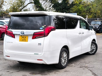 Used Toyota Alphard 2019 for sale - 76490499: Photo