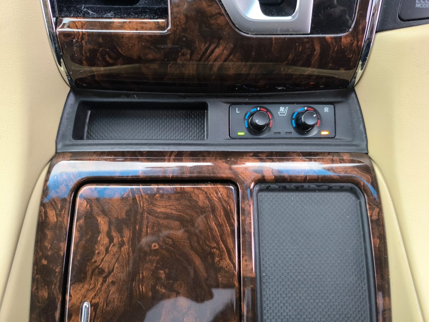 Used Toyota Alphard 2019 for sale - 76490499: Photo 46