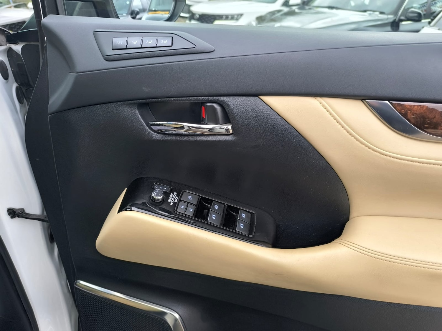 Used Toyota Alphard 2019 for sale - 76490499: Photo 48