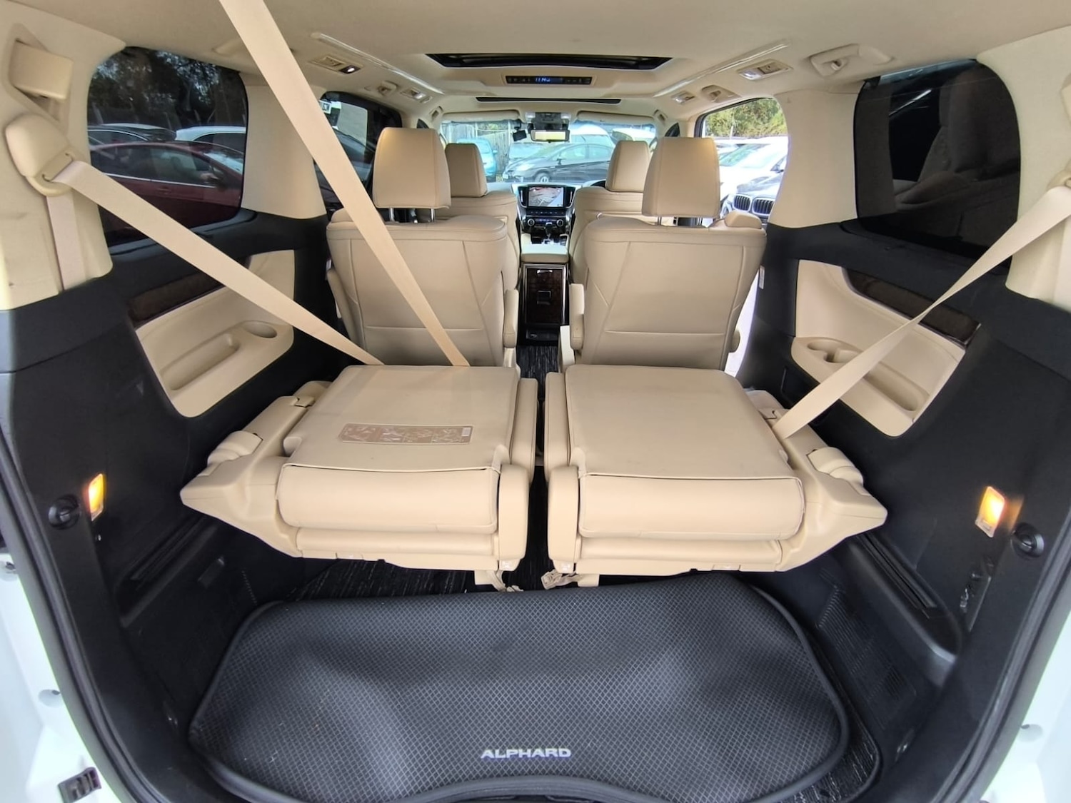 Used Toyota Alphard 2019 for sale - 76490499: Photo 52