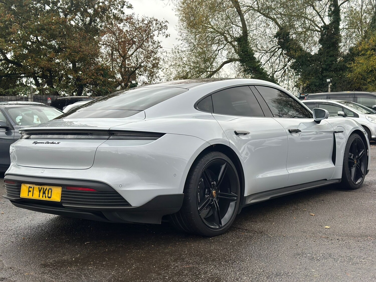 Used Porsche Taycan 2022 for sale - 76553927: Photo 4