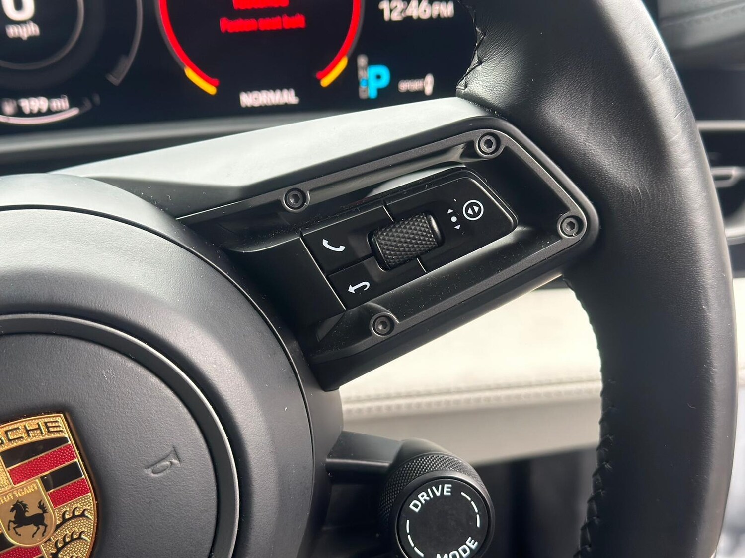 Used Porsche Taycan 2022 for sale - 76553927: Photo 40