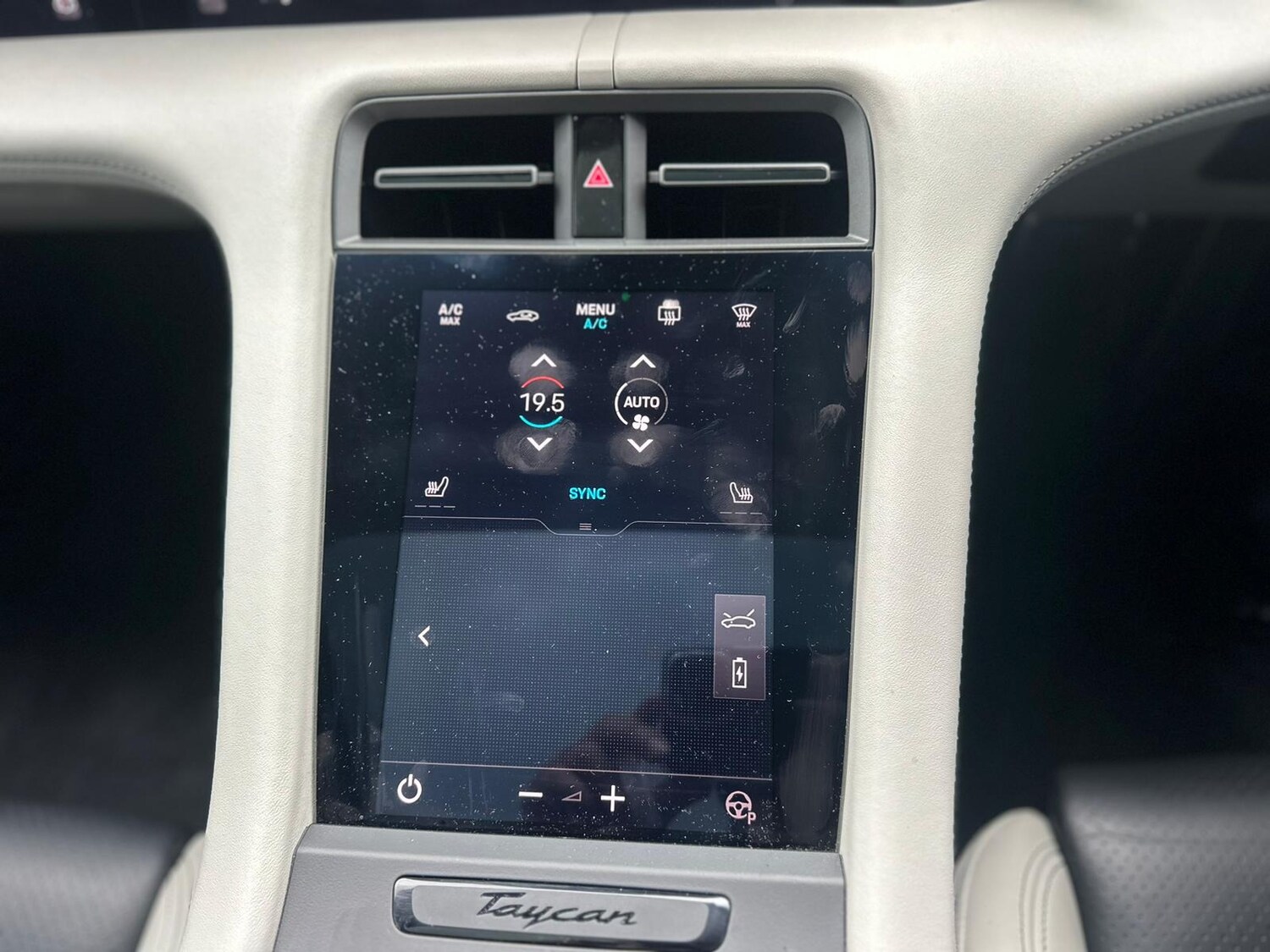 Used Porsche Taycan 2022 for sale - 76553927: Photo 46