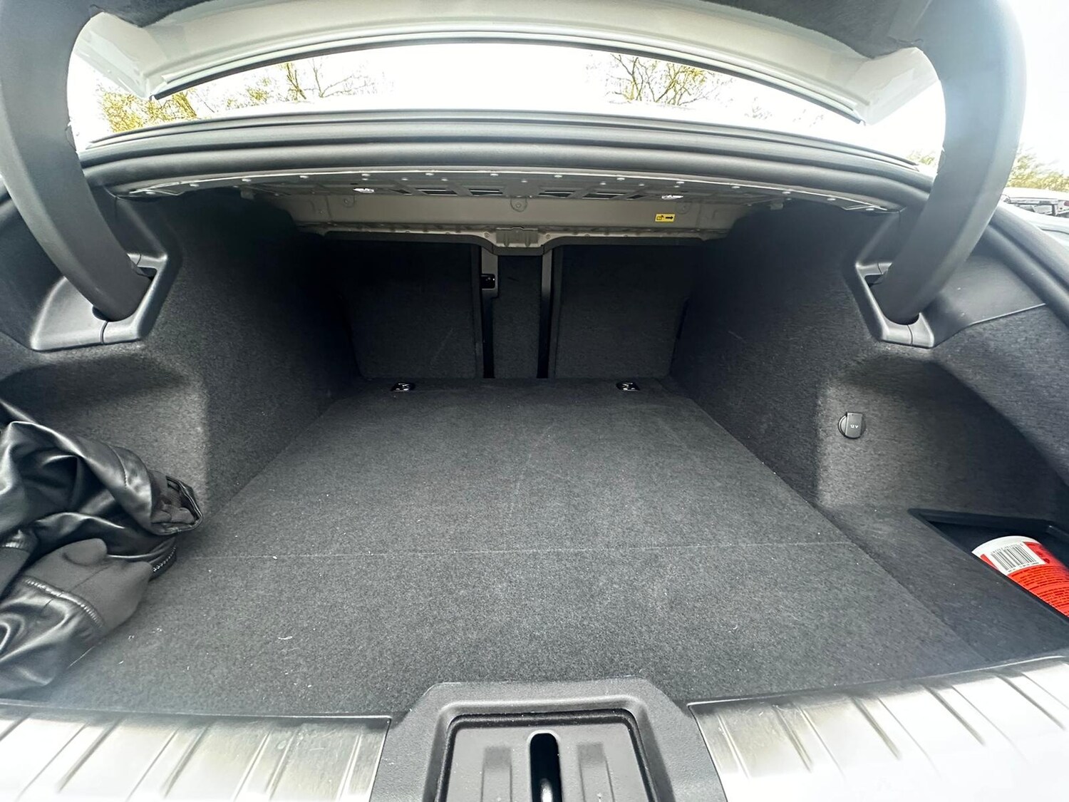 Used Porsche Taycan 2022 for sale - 76553927: Photo 63